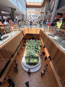 Oakridge Park Mall in Vancouver - Vancouver Page